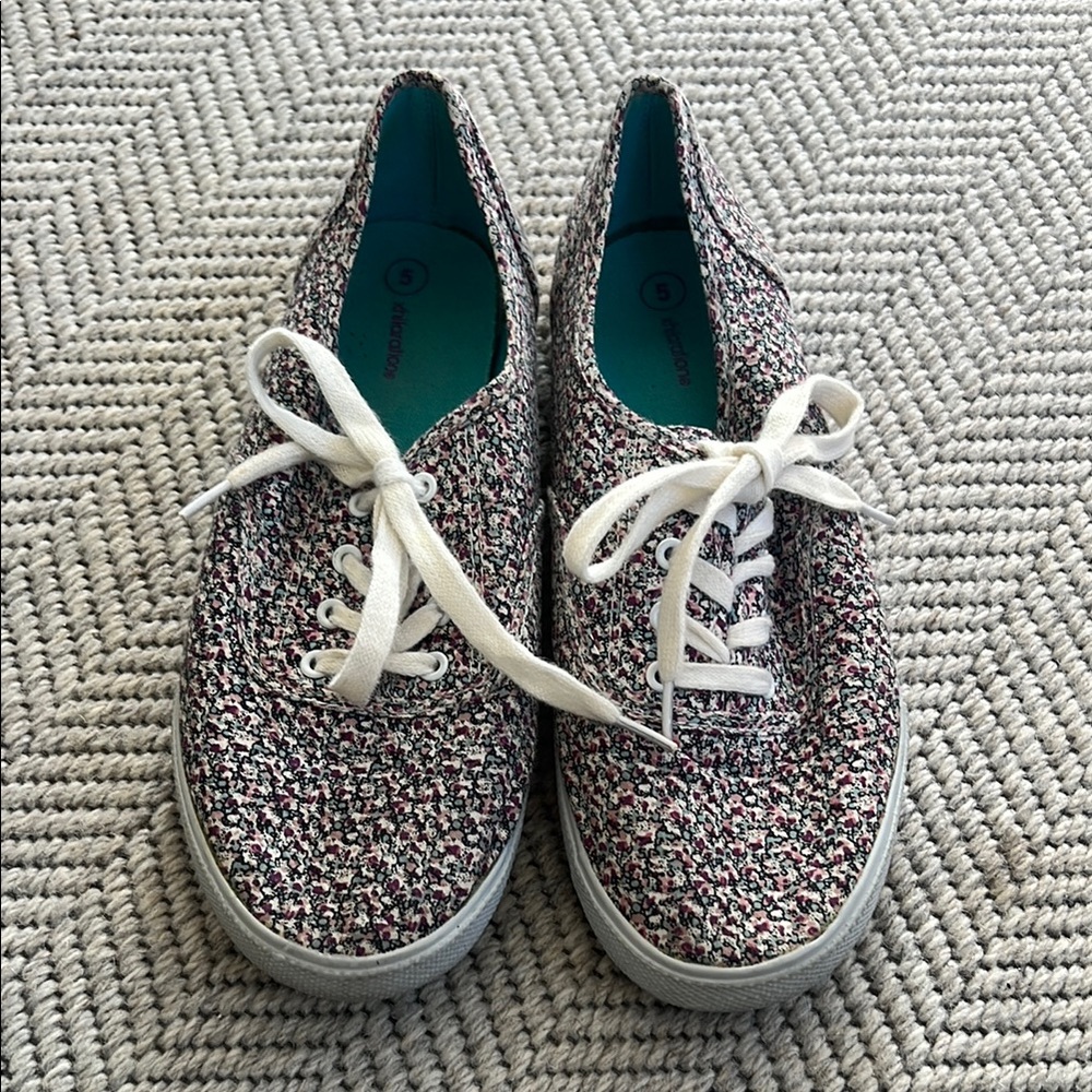 Xhilaration Multicolor Kids Shoes